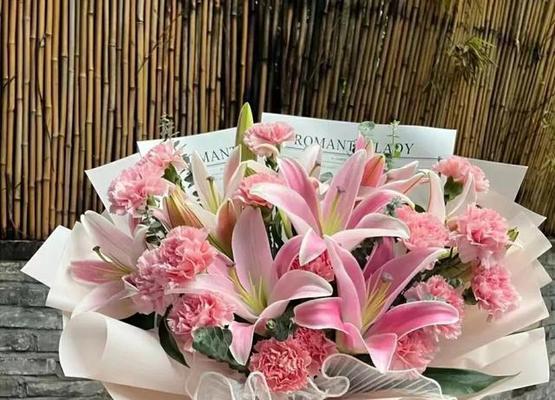 什么花语适合送母亲生日礼物？哪种花最能表达对母亲的爱？