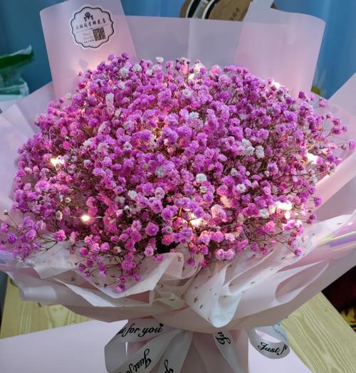 满天星代表想念吗？它的花语有哪些含义？