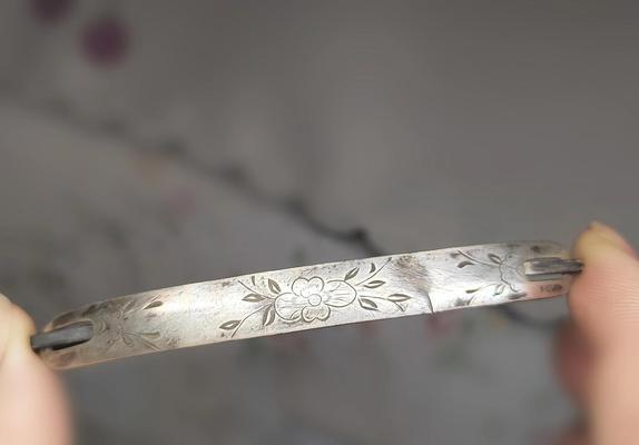 雕刻花的寓意是什么？雕刻花背后隐藏的象征意义有哪些？