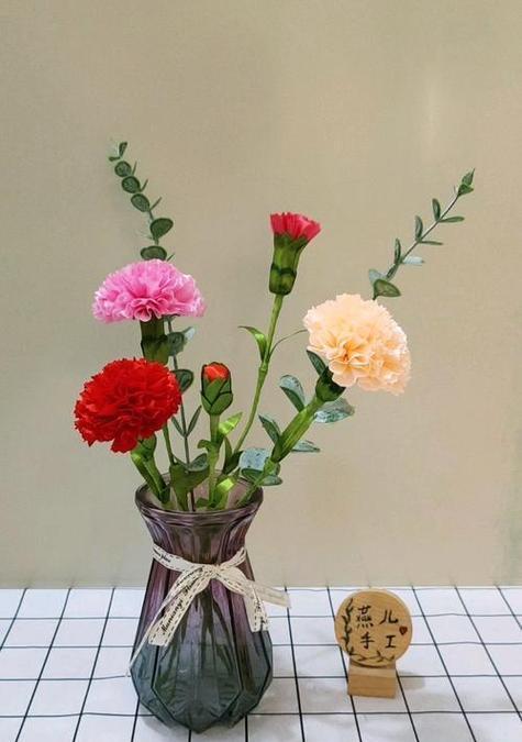 什么花寓意象征母爱的爱意？如何选择表达母爱的花卉？