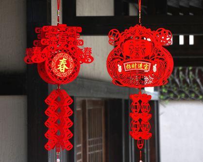 爱花居的寓意和象征是什么？花卉在文化中扮演什么角色？