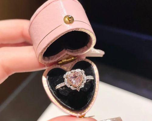 手捧花与婚戒结合的寓意是什么？