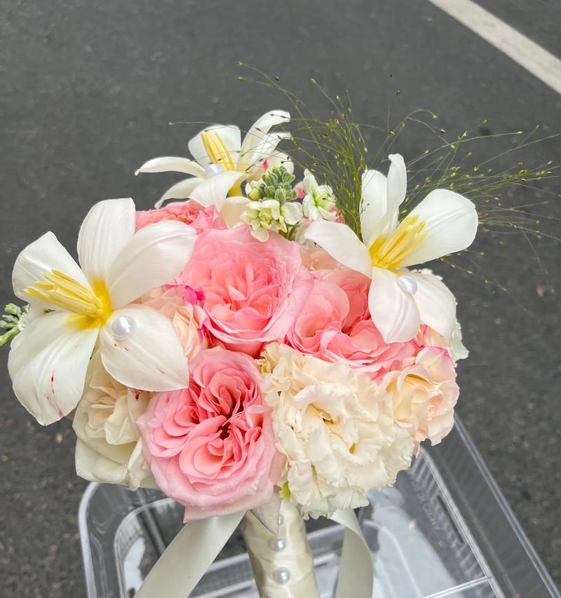 手捧花背后的意义是什么？手捧花的含义是什么？