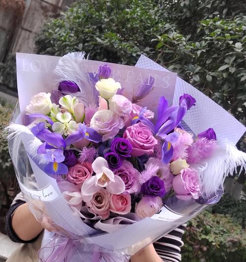 紫色玫瑰花代表什么寓意？