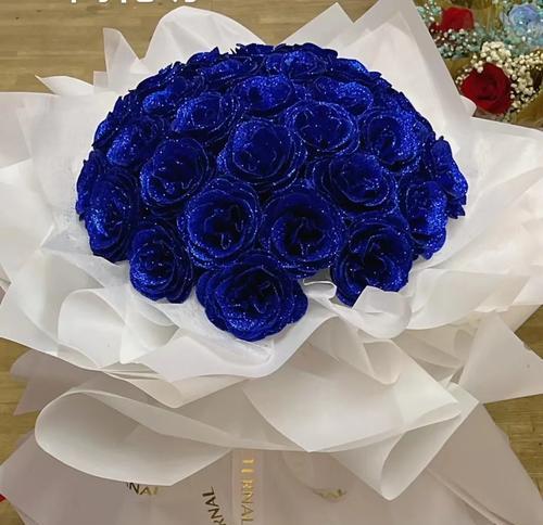 送蓝色妖姬花的寓意是什么？它们代表了什么？